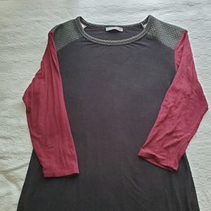 3/4 sleeved color block tee shirt